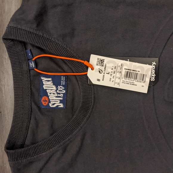 NWT, Superdry, T-shirts size L - Picture 2 of 5
